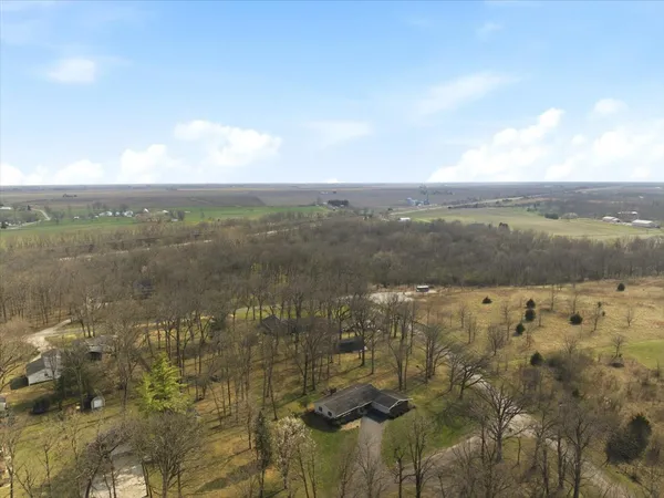 $275,000 | 112 Peine Drive, Lexington, IL 61753