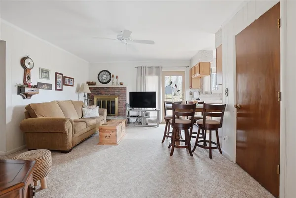 $275,000 | 112 Peine Drive, Lexington, IL 61753