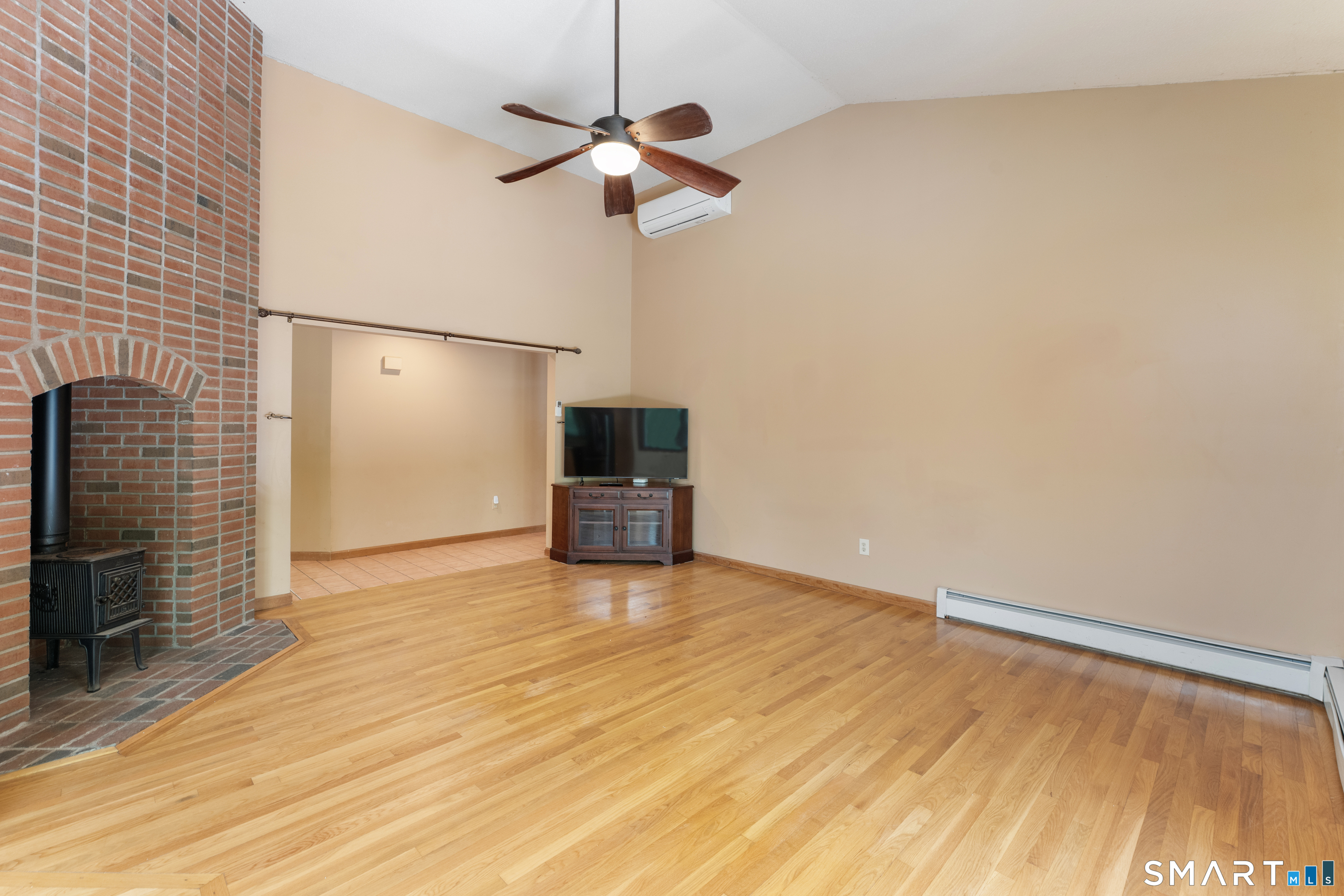 202 West Road Salem, CT 06420 - Photo 13 of 40