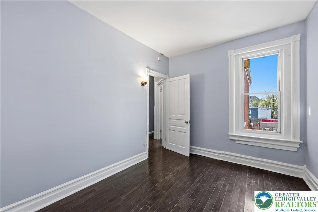 306 Ridge Avenue Allentown, PA 18102 - Photo 16 of 26