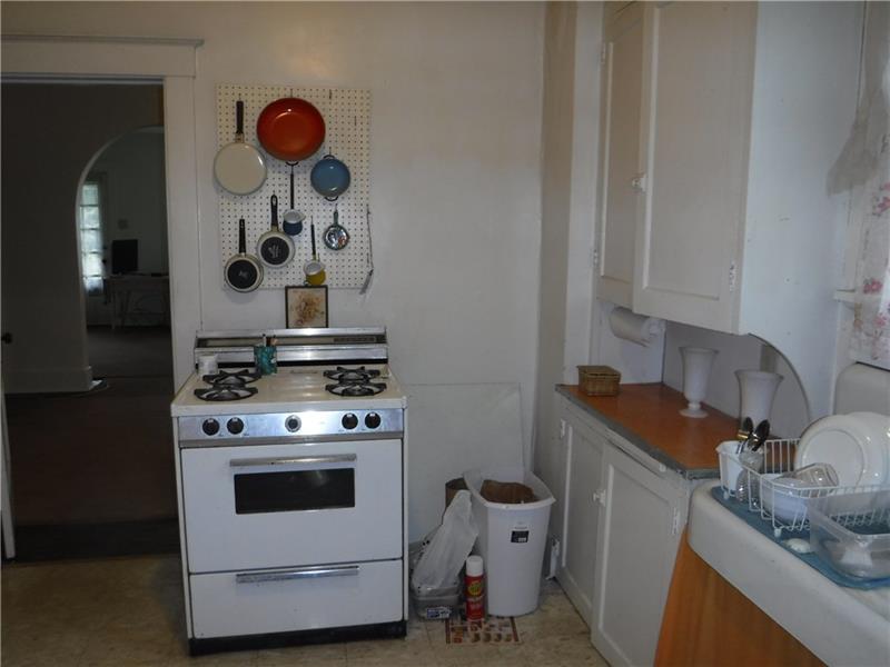 162 Oakville Road Beaver Falls, PA 15010 - Photo 13 of 16 Gallery Image 13