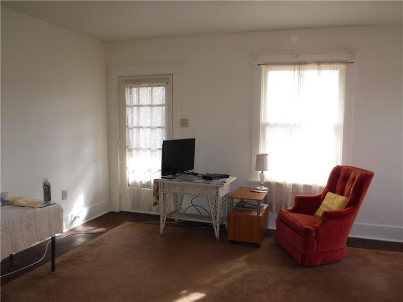 162 Oakville Road Beaver Falls, PA 15010 - Photo 9 of 16 Gallery Image 9
