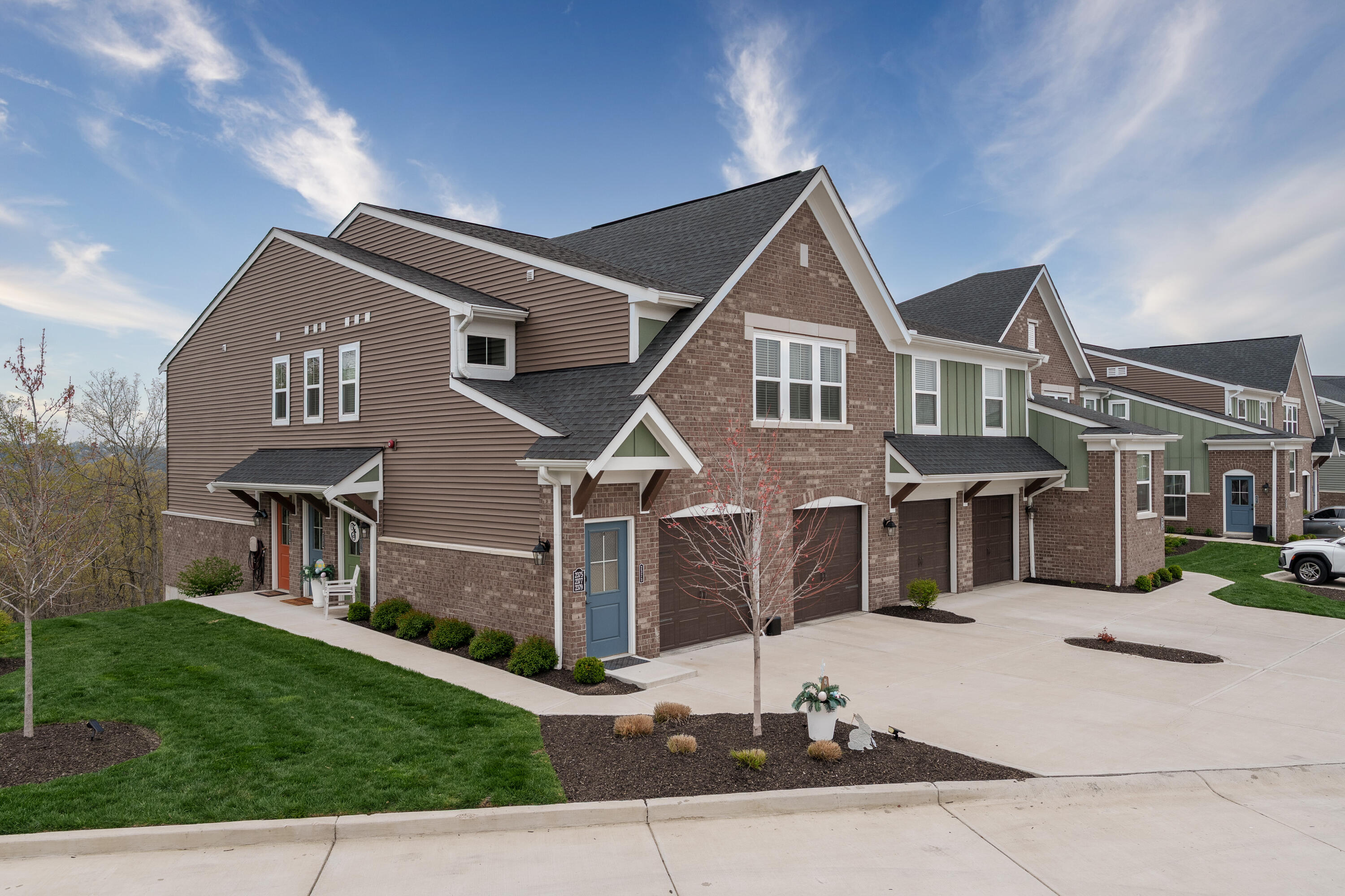 2379 Piazza Ridge Covington, KY 41017 - Photo 2 of 42 Gallery Image 2