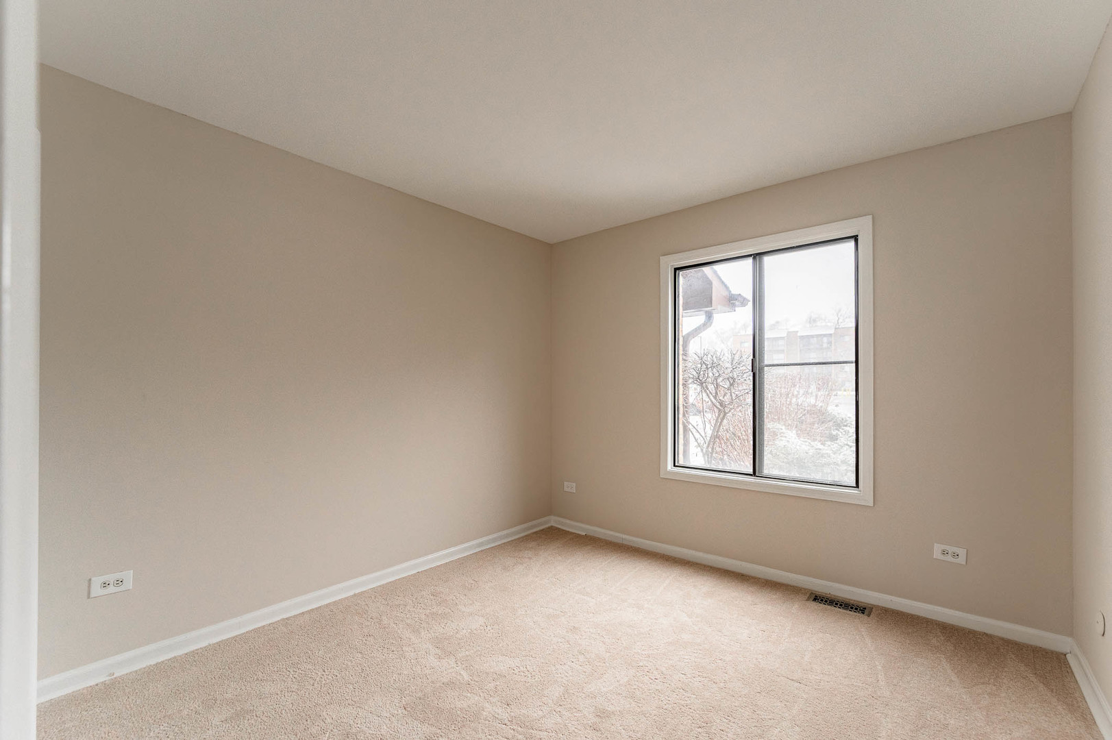 1452 North Elmhurst Road, Unit 103C Mount Prospect, IL 60056 - Photo 7 of 7 Gallery Image 7