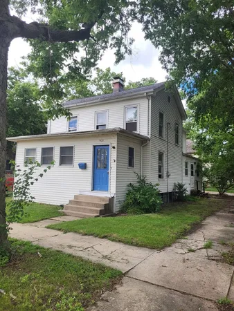 $139,900 | 900 West Jackson Street, Ottawa, IL 61350