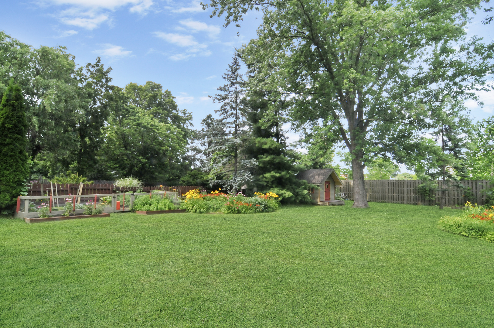 1133 Dell Road Northbrook, IL 60062 - Photo 6 of 6 a view of a park with large trees