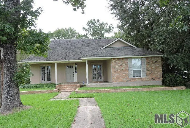 $2,000 | 3055 Congress Boulevard, Baton Rouge, LA 70808
