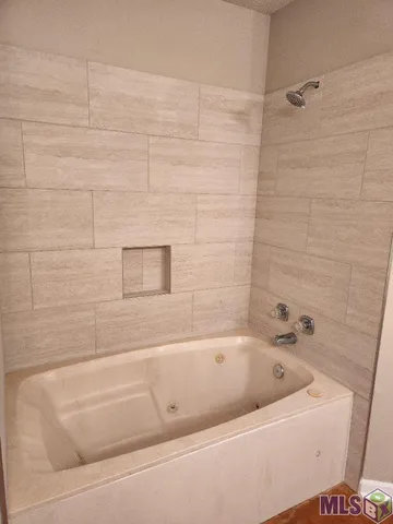 $2,000 | 3055 Congress Boulevard, Baton Rouge, LA 70808