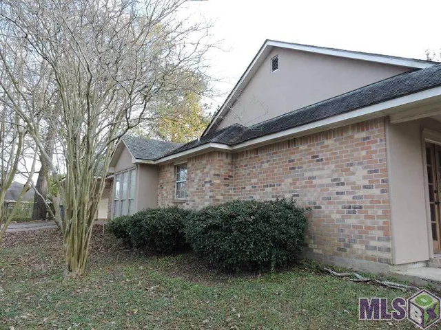$2,000 | 3055 Congress Boulevard, Baton Rouge, LA 70808