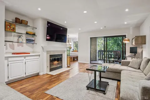 $895,000 | 166 Pelican Lane, Novato, CA 94949