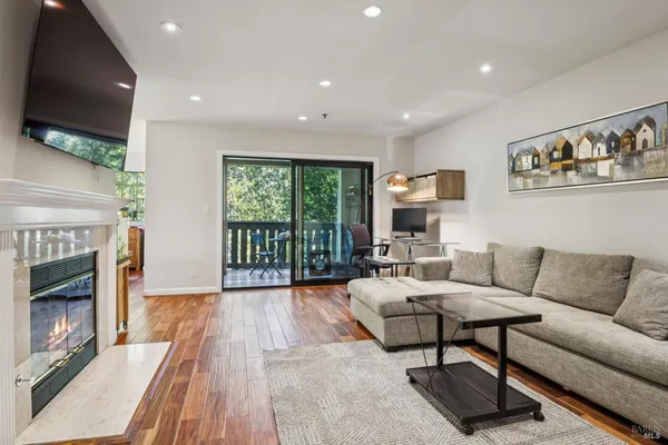 $895,000 | 166 Pelican Lane, Novato, CA 94949