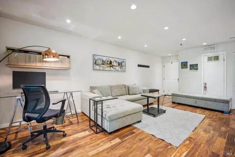 $895,000 | 166 Pelican Lane, Novato, CA 94949