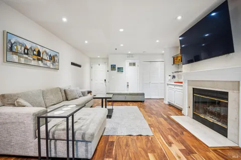 $895,000 | 166 Pelican Lane, Novato, CA 94949