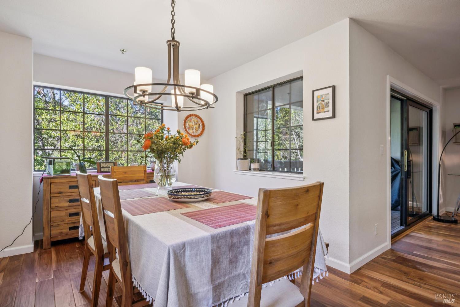 166 Pelican Lane Novato, CA 94949 - Photo 8 of 32