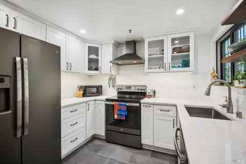 $895,000 | 166 Pelican Lane, Novato, CA 94949