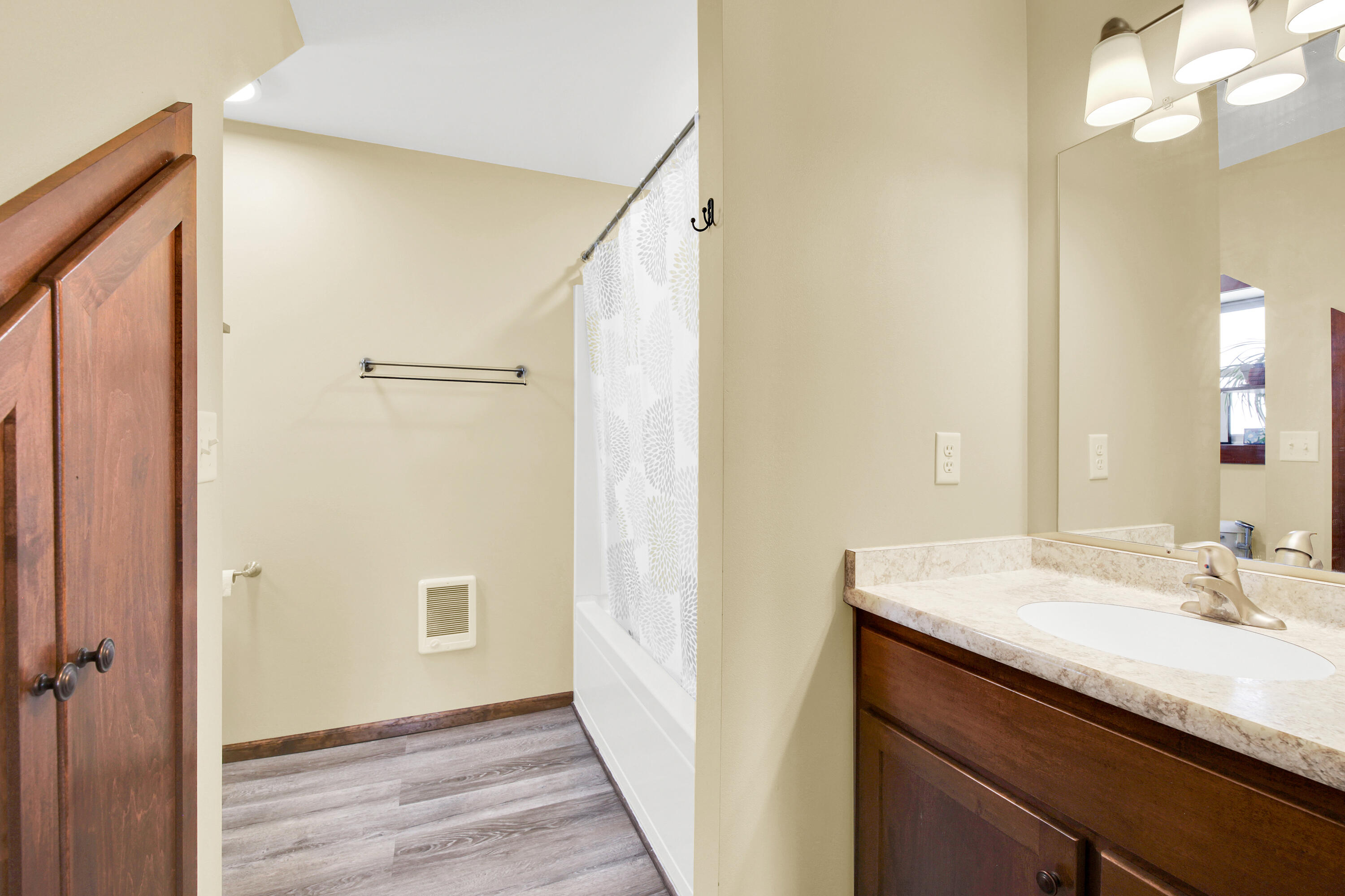 7550 Townline Road Barton, WI 53090 - Photo 15 of 30 7550 town line rd-18