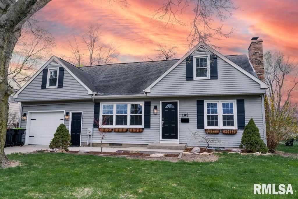 108 Lynn Street Washington, IL 61571 - Photo 1 of 18 Gallery Image 1
