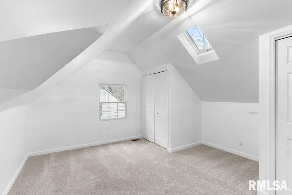 108 Lynn Street Washington, IL 61571 - Photo 11 of 18 Gallery Image 11