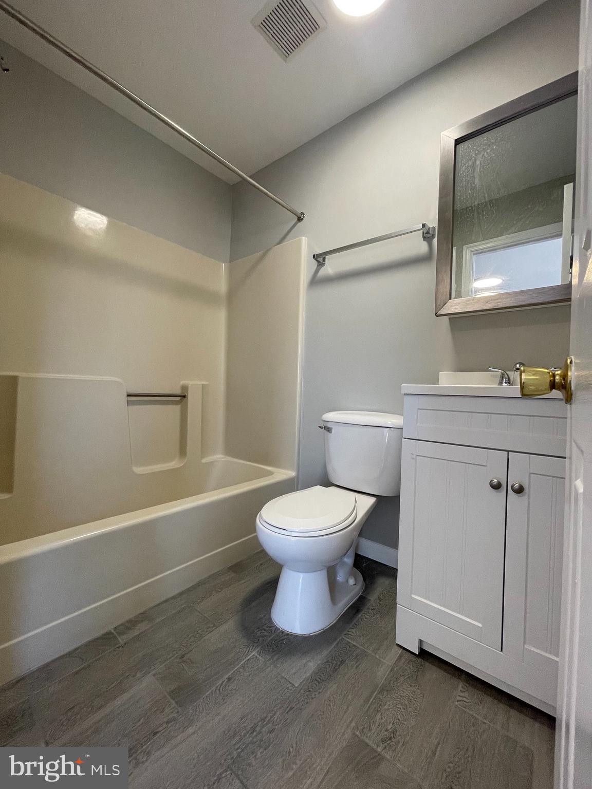 700 F Street Northeast Washington, DC 20002 - Photo 8 of 10 Gallery Image 8