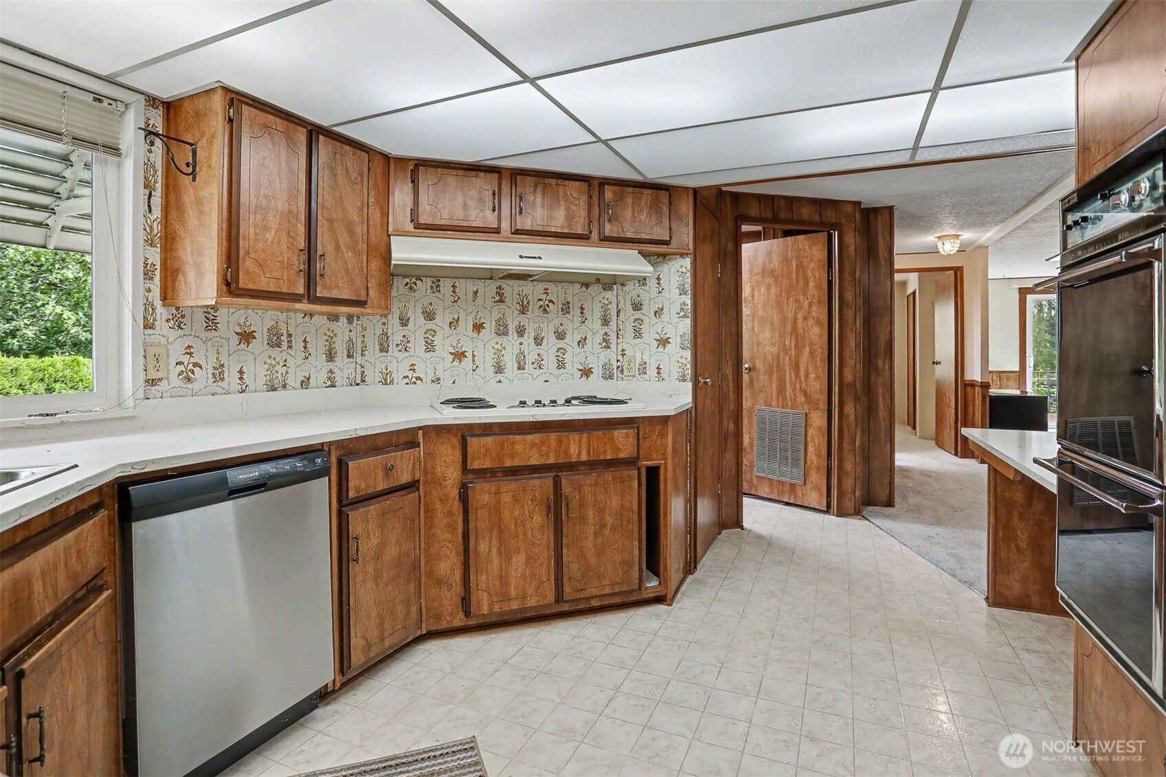 23809 Lake Drive East Bothell, WA 98021 - Photo 15 of 40