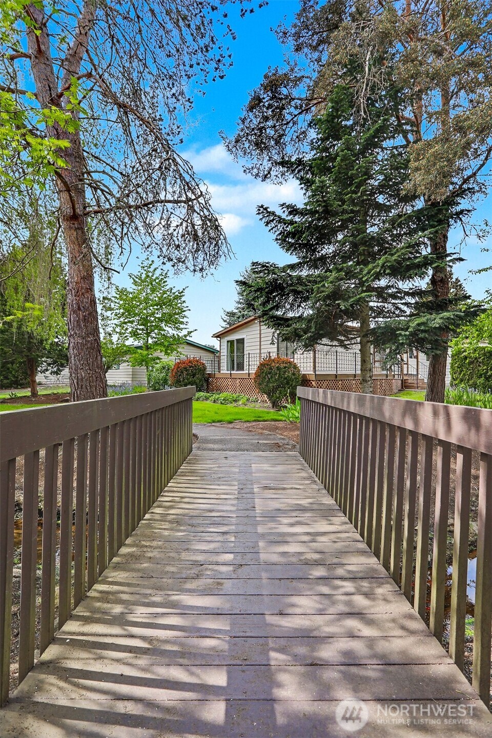 23809 Lake Drive East Bothell, WA 98021 - Photo 34 of 40
