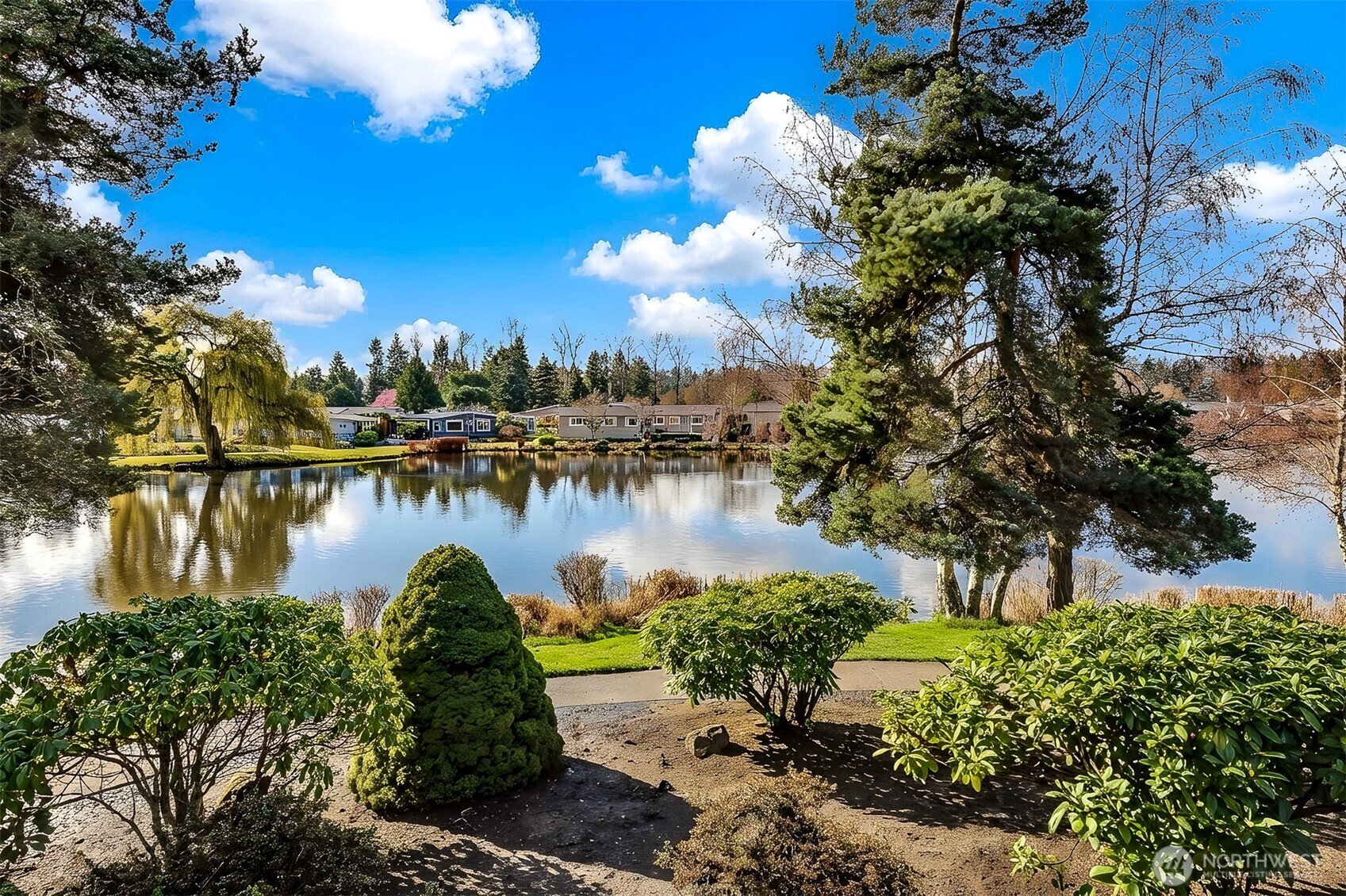 23809 Lake Drive East Bothell, WA 98021 - Photo 36 of 40