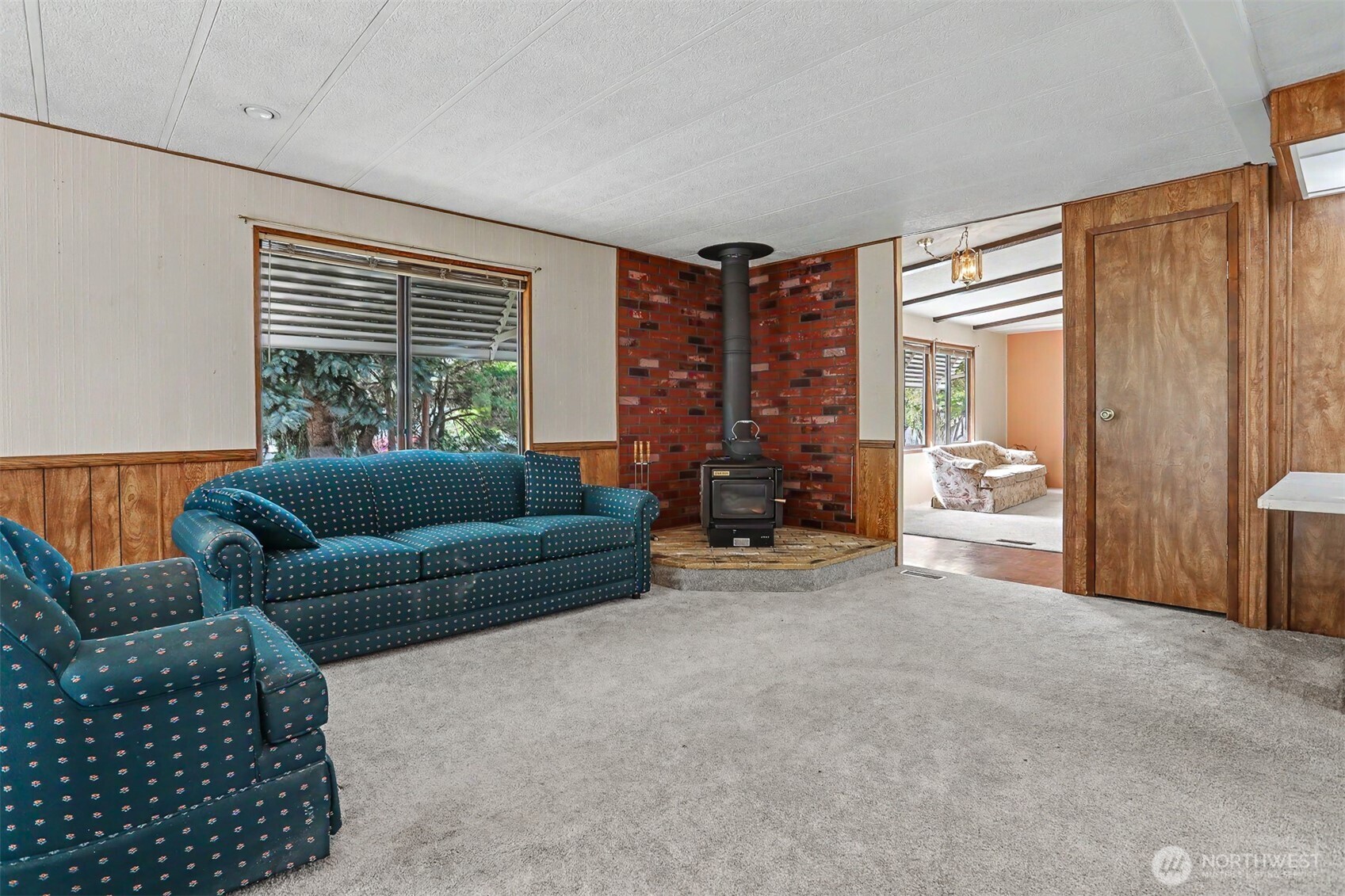 23809 Lake Drive East Bothell, WA 98021 - Photo 5 of 40