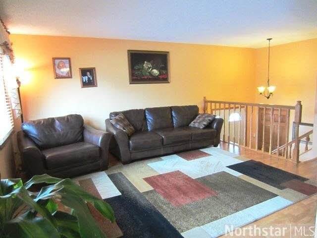 4530 Cinnamon Ridge Trail Eagan, MN 55122 - Photo 3 of 18