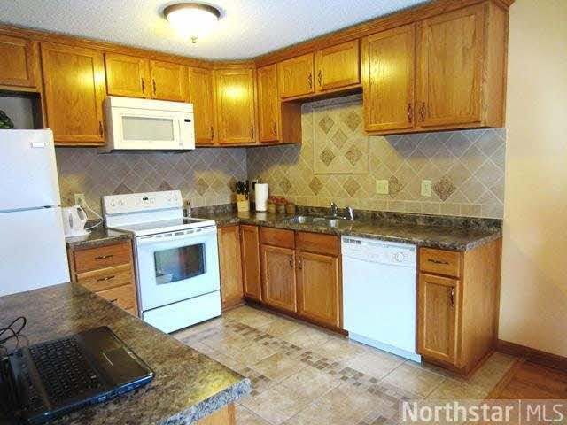 4530 Cinnamon Ridge Trail Eagan, MN 55122 - Photo 6 of 18