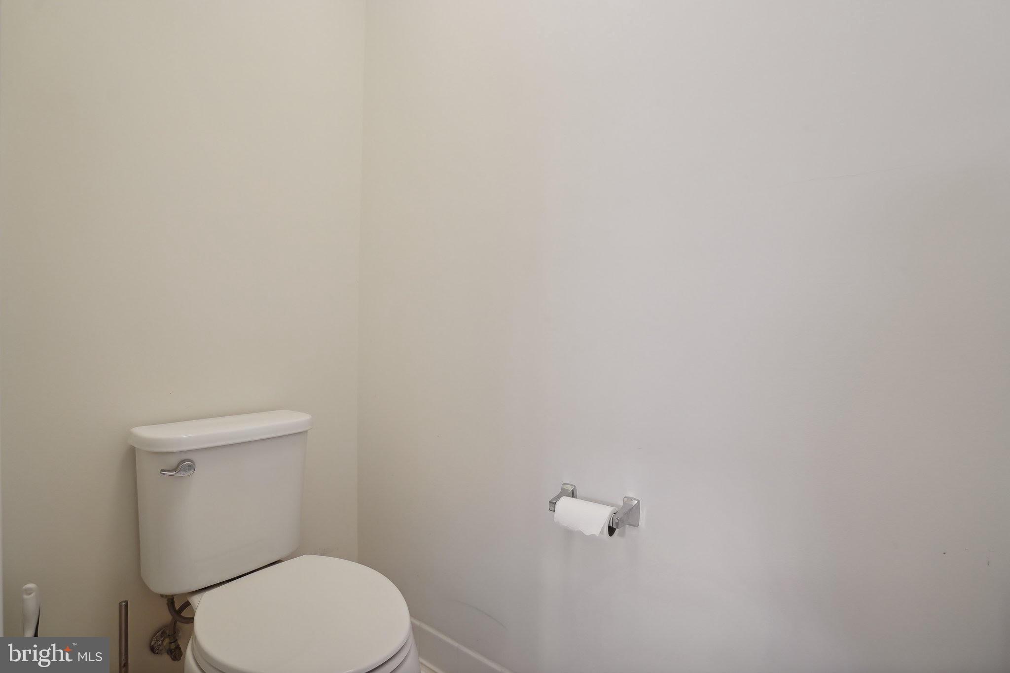 8944 Dahlgren Ridge Road Manassas, VA 20111 - Photo 26 of 40