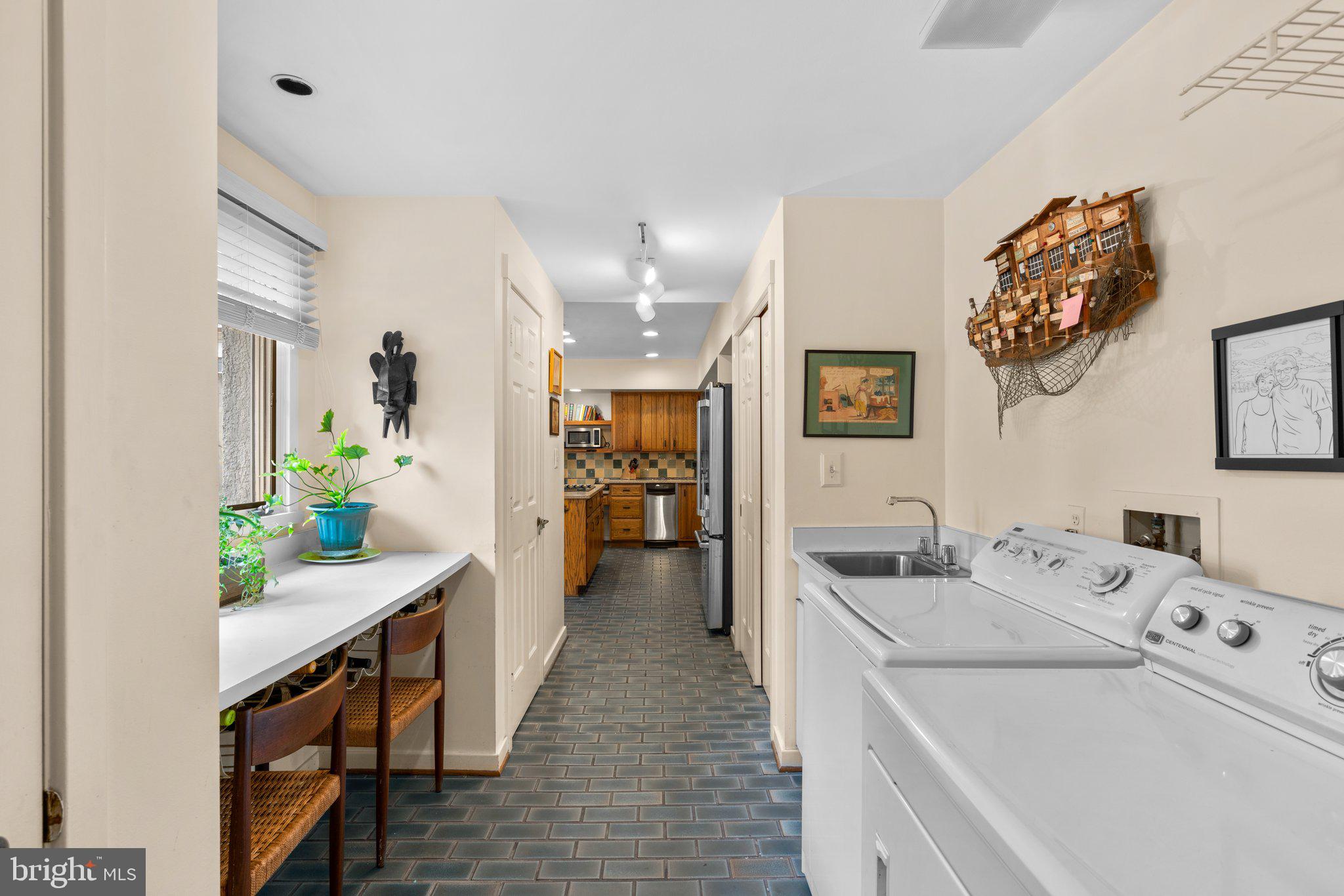 2439 Still Forest Road Pikesville, MD 21208 - Photo 15 of 29 Gallery Image 15