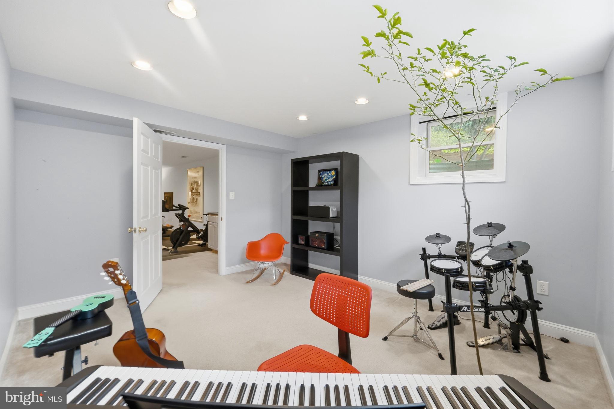 2235 Military Road Arlington, VA 22207 - Photo 16 of 82 Gallery Image 16