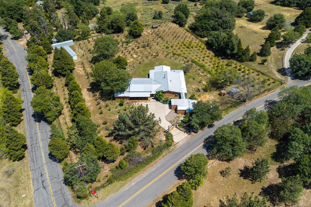 1315 Farmer Road Julian, CA 92036 - Photo 3 of 74