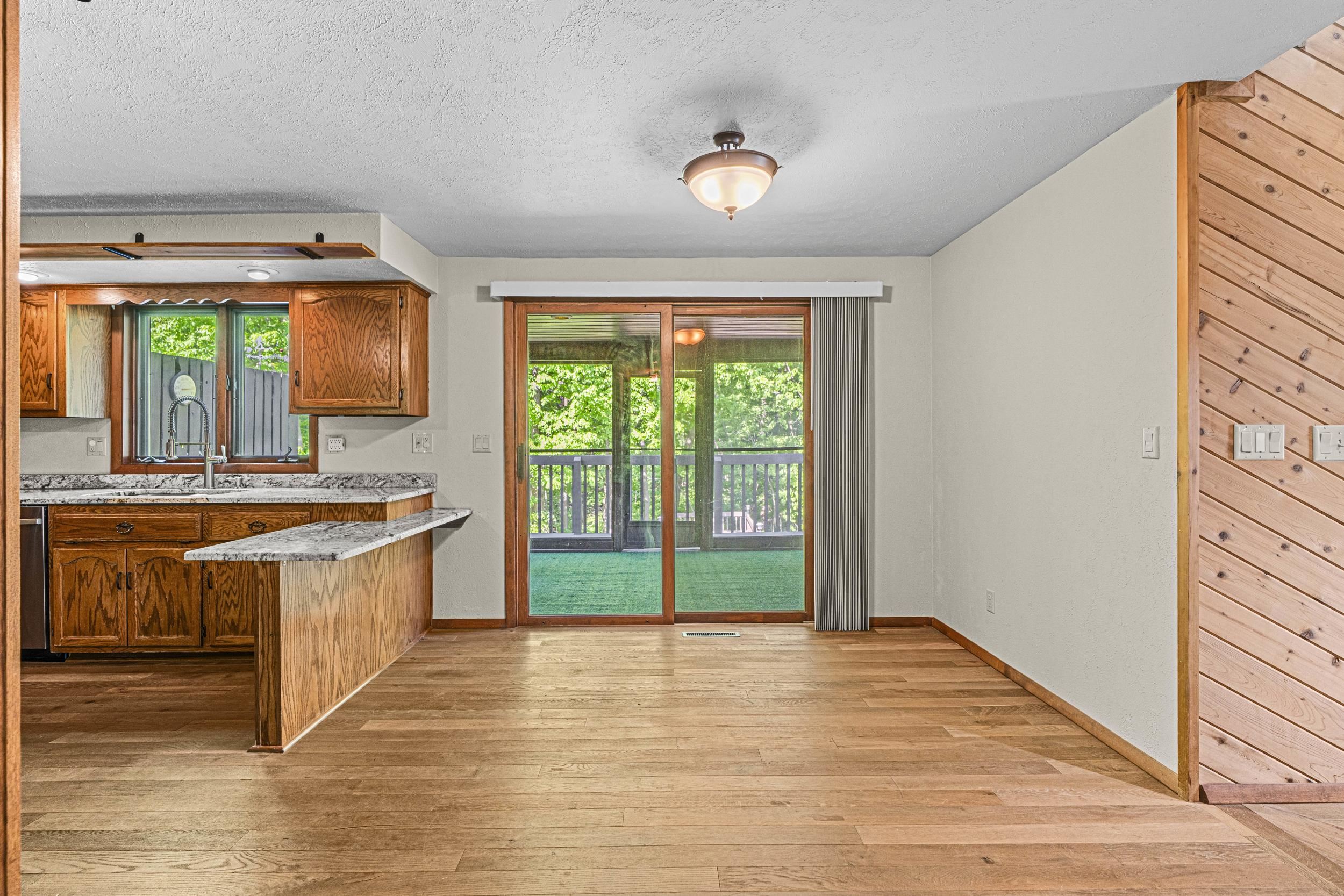921 Divot Place Green Bay, WI 54313 - Photo 14 of 66
