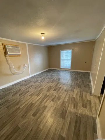 $800 | 314 North Nueces, Unit D, San Antonio, TX 78207