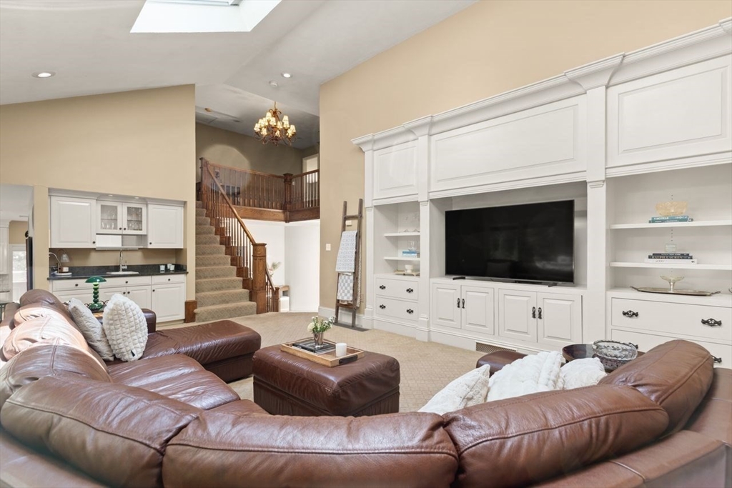 2 Sandpiper Hill Sharon, MA 02067 - Photo 7 of 41