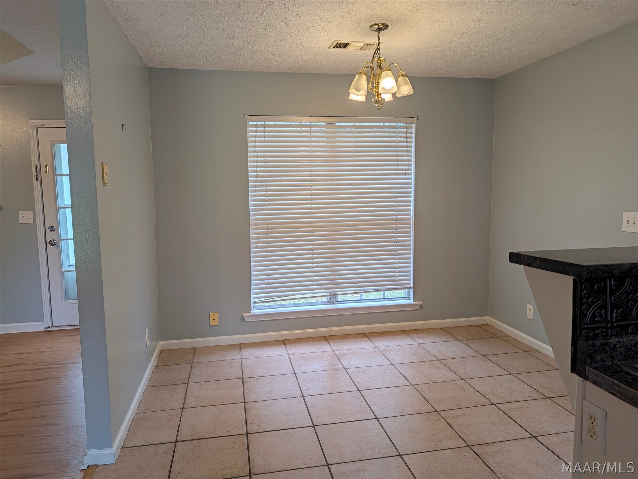 52 Hidden Valley Road Deatsville, AL 36022 - Photo 10 of 39 Gallery Image 10