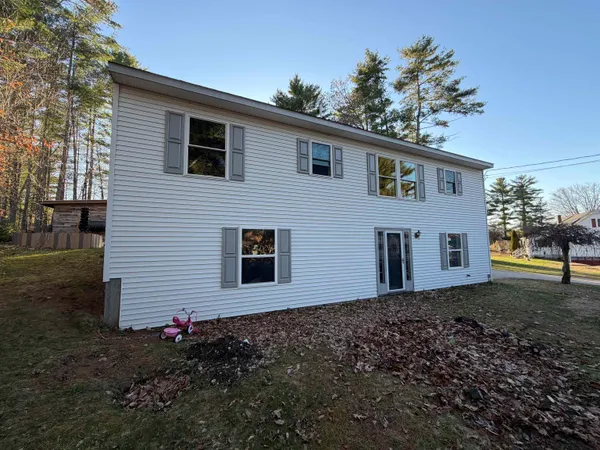 $425,000 | 50 Pine Knoll Drive, Farmington, NH 03835
