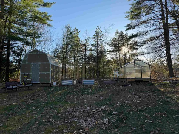 $425,000 | 50 Pine Knoll Drive, Farmington, NH 03835