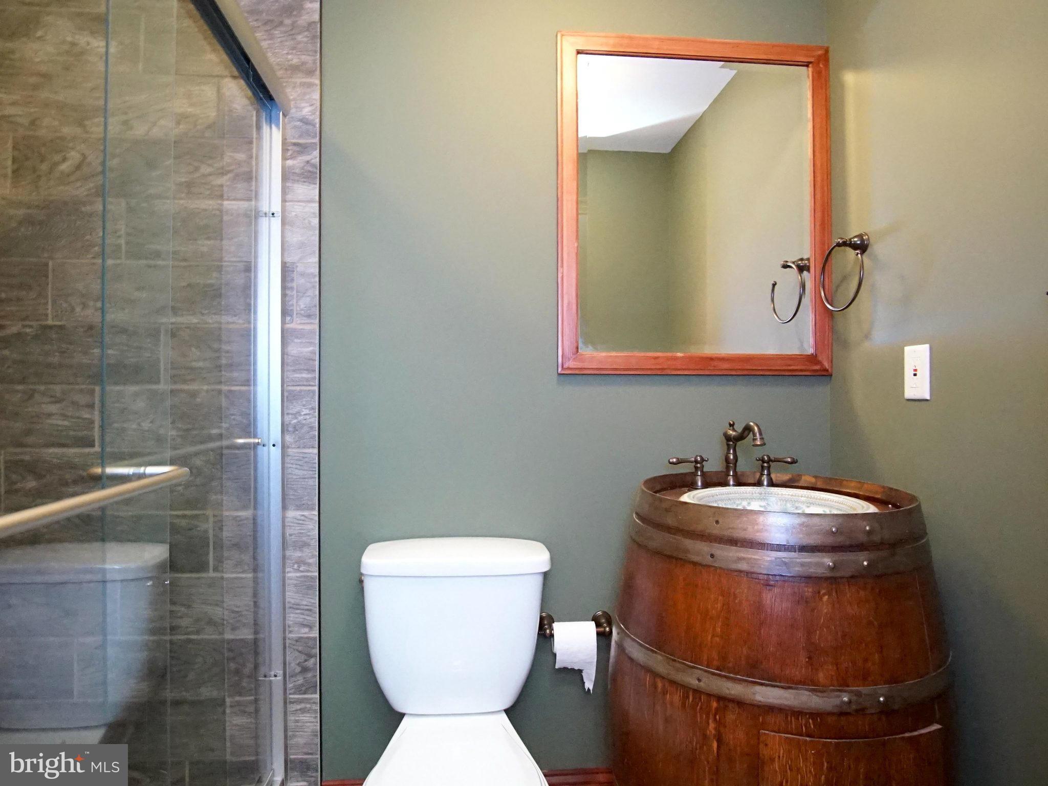 1585 Stone Road Westminster, MD 21158 - Photo 21 of 28 Bath