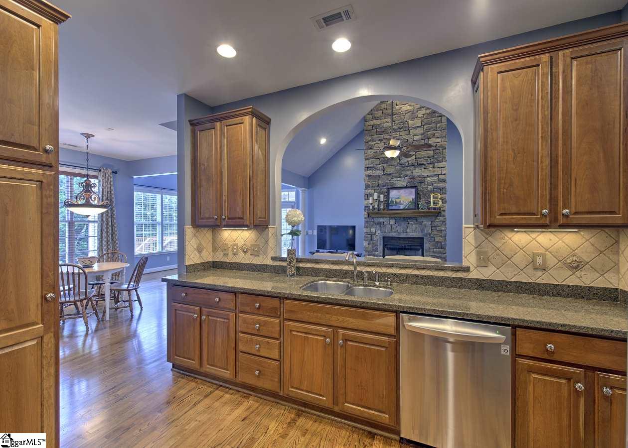 103 Aldgate Way Greer, SC 29650 - Photo 16 of 36 Gallery Image 16