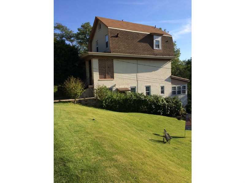 358 Pointview Road Brentwood, PA 15227 - Photo 1 of 8 Exterior Front.