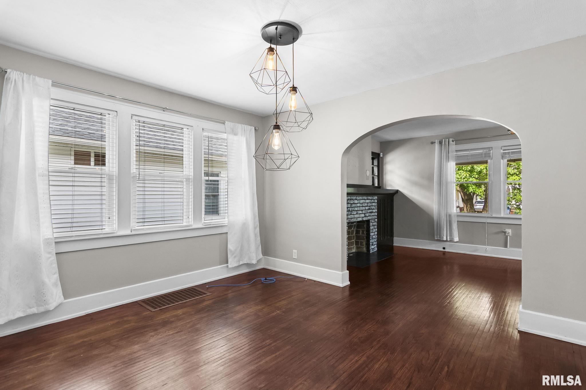 2108 South College Street Springfield, IL 62704 - Photo 8 of 37