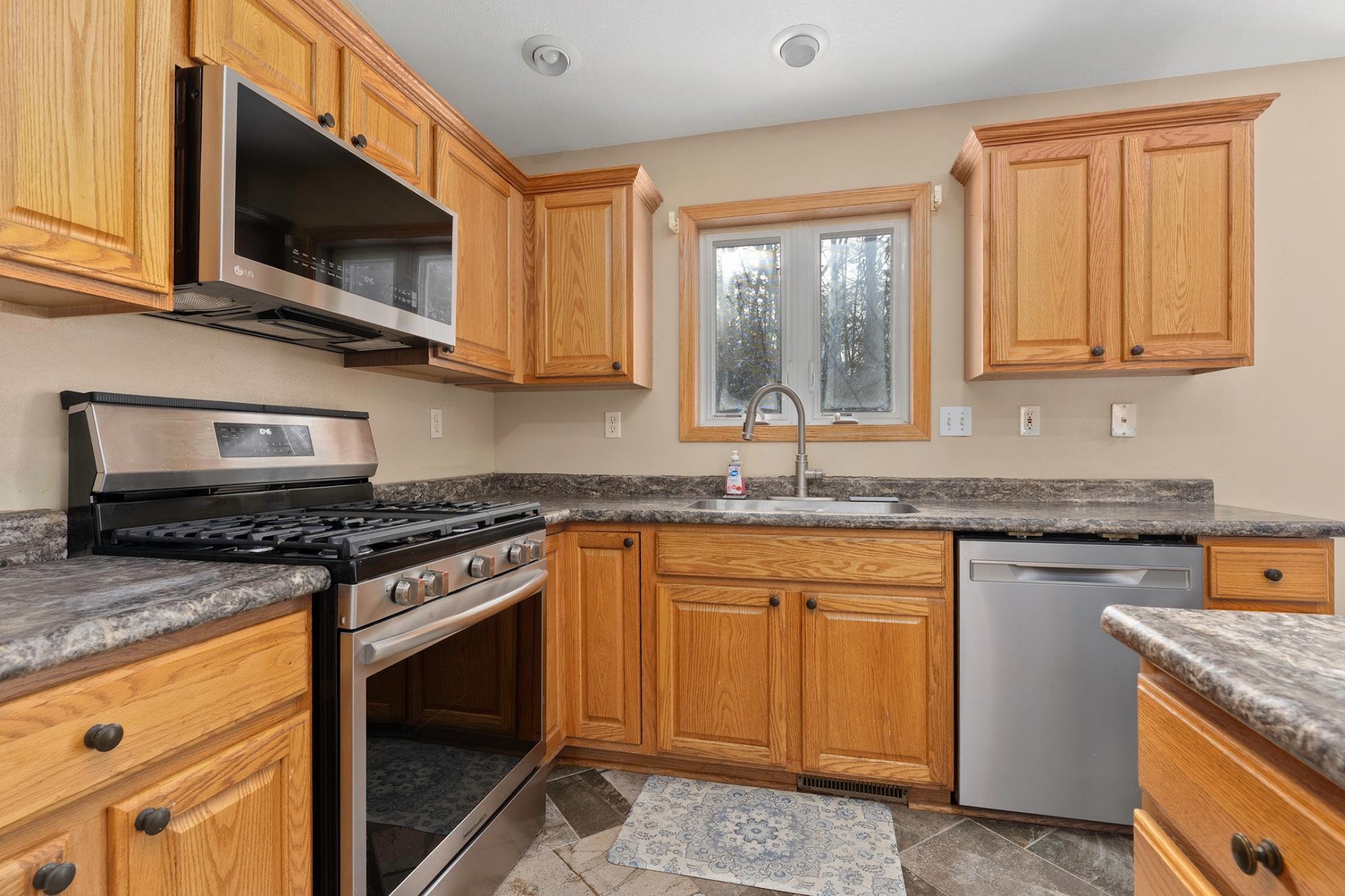 3147 Wildflower Bay Road Rhinelander, WI 54501 - Photo 6 of 14 Gallery Image 6