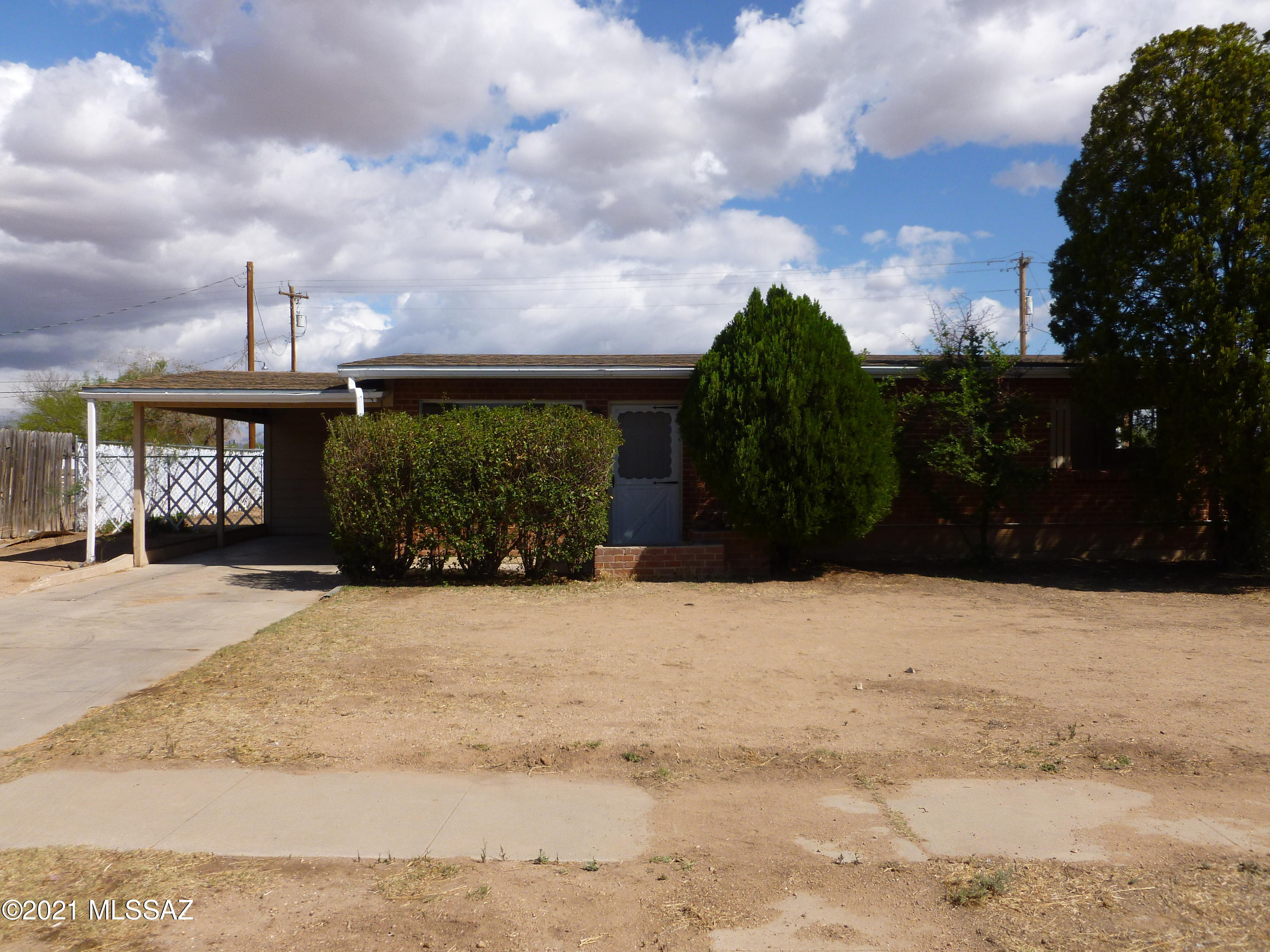 671 East Post Road Benson, AZ 85602 - Photo 2 of 27 Gallery Image 2