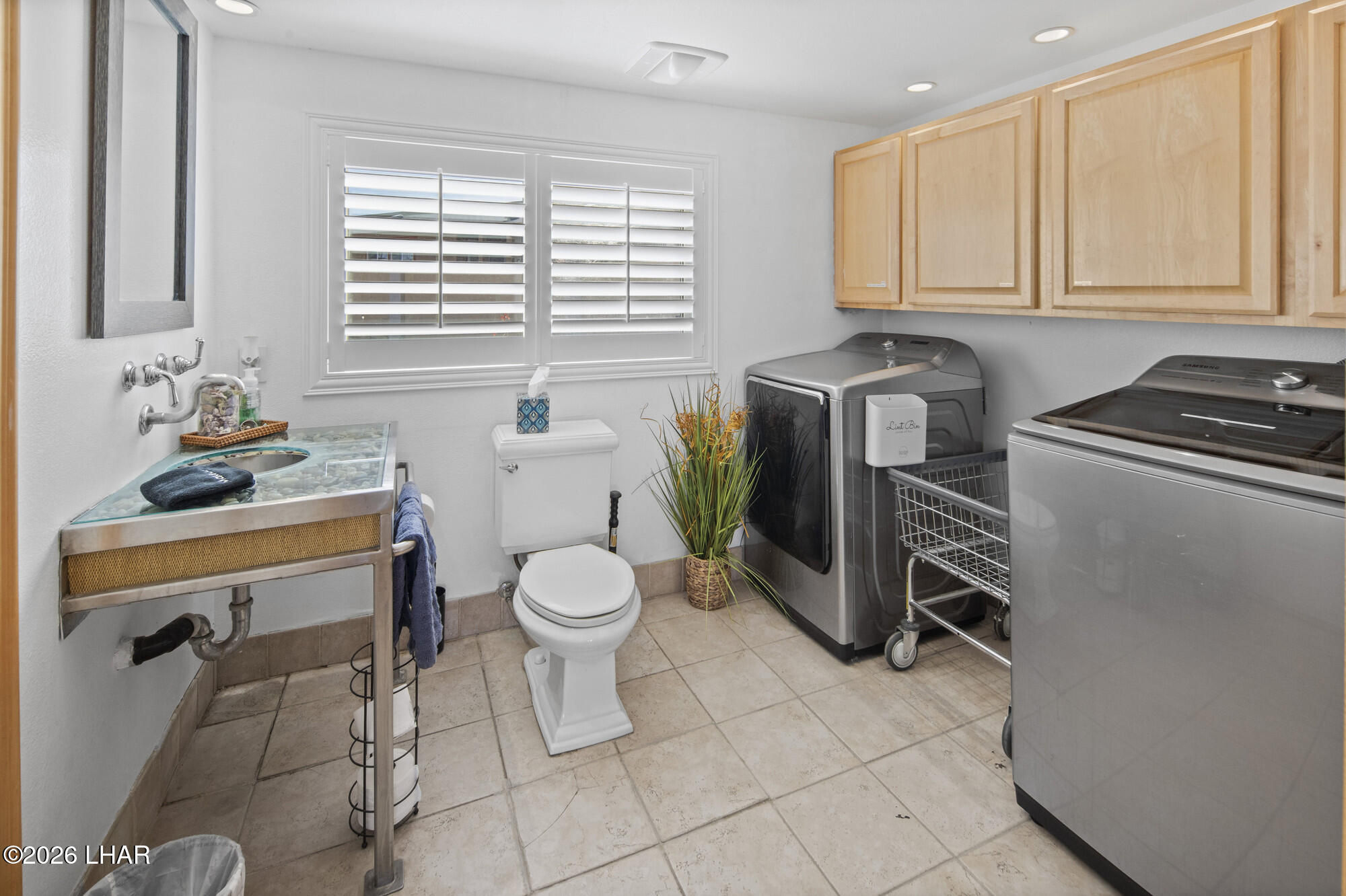 7870 Riverside Drive Parker, AZ 85344 - Photo 29 of 88 Main house laundry and half bath