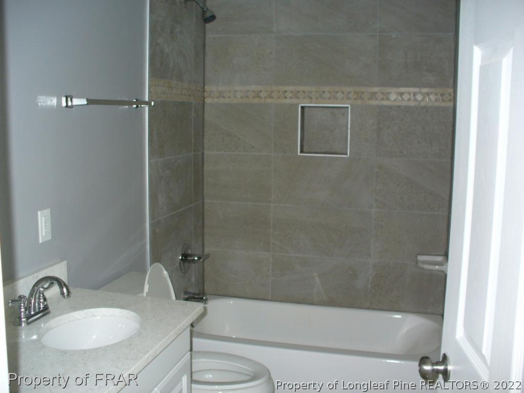 1006 Riverside Circle Spring Lake, NC 28390 - Photo 4 of 16 Gallery Image 4