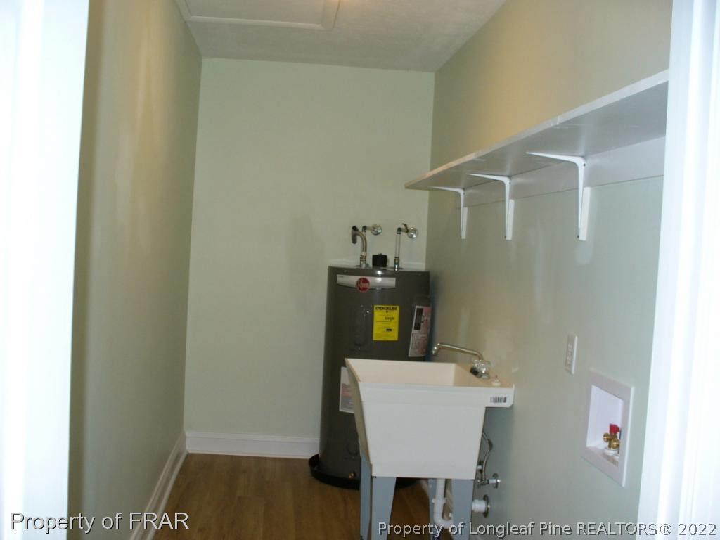 1006 Riverside Circle Spring Lake, NC 28390 - Photo 5 of 16 Gallery Image 5