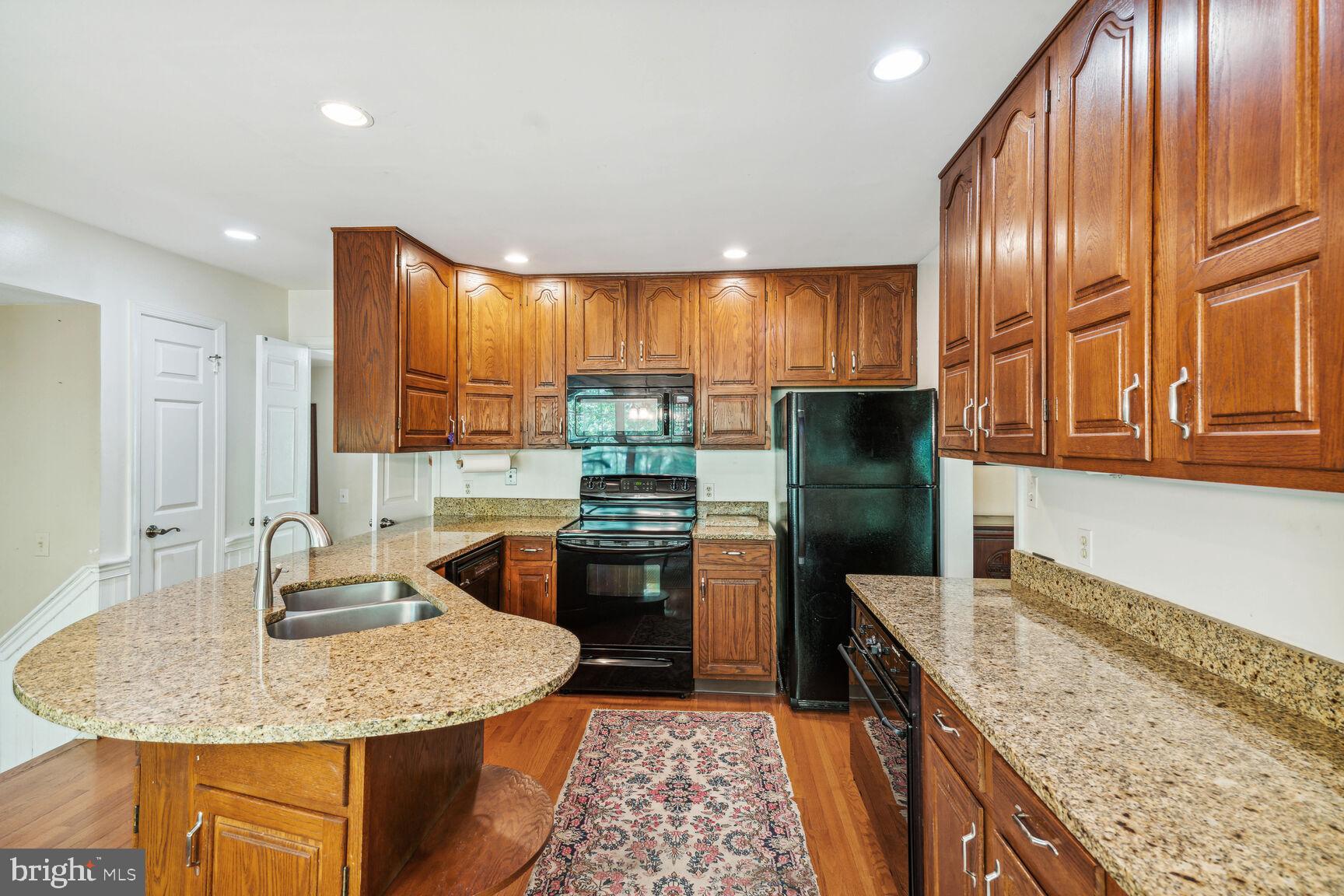 8133 Viola Street Springfield, VA 22152 - Photo 9 of 23 8133 VIOLA STREET, SPRINGFIELD, VA 22152
