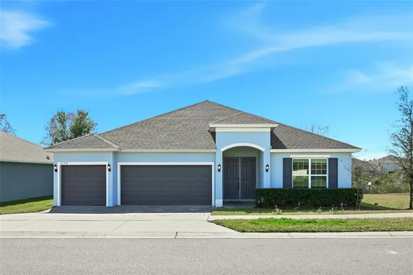 $2,600 | 575 Avila Place, Howey-in-the-Hills, FL 34737